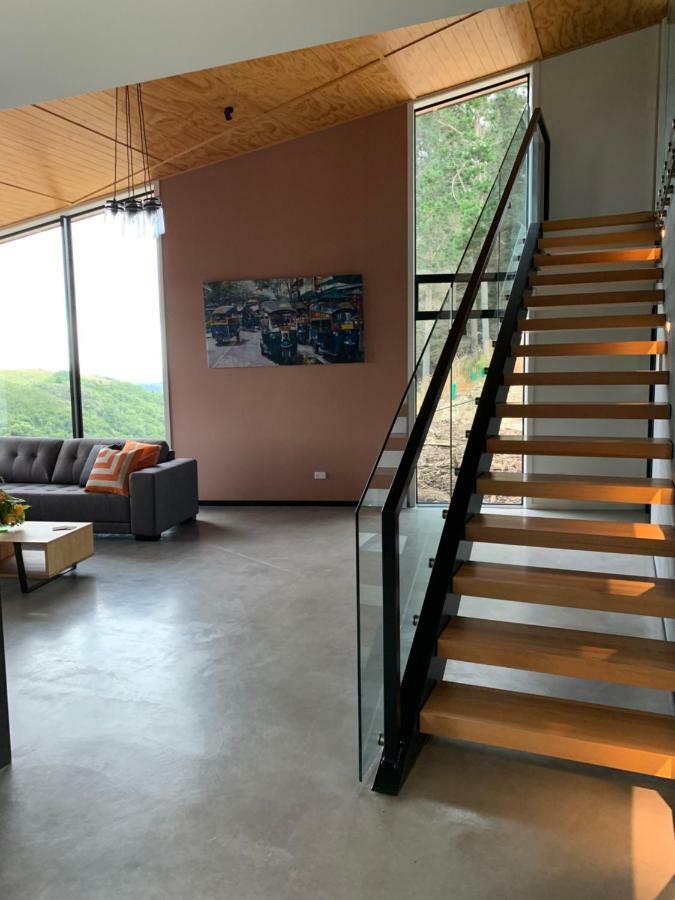 Secluded Getaway Villa Oamaru Bagian luar foto