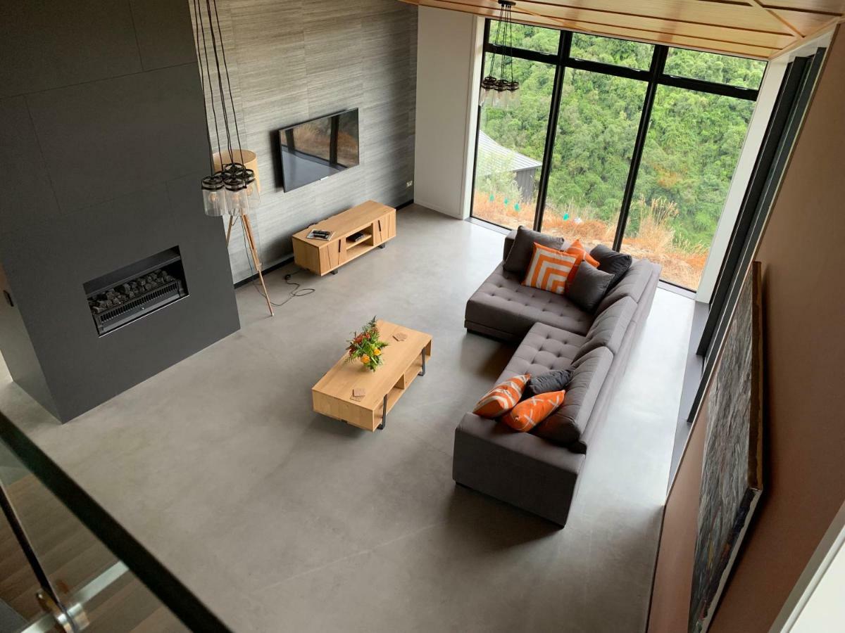 Secluded Getaway Villa Oamaru Bagian luar foto